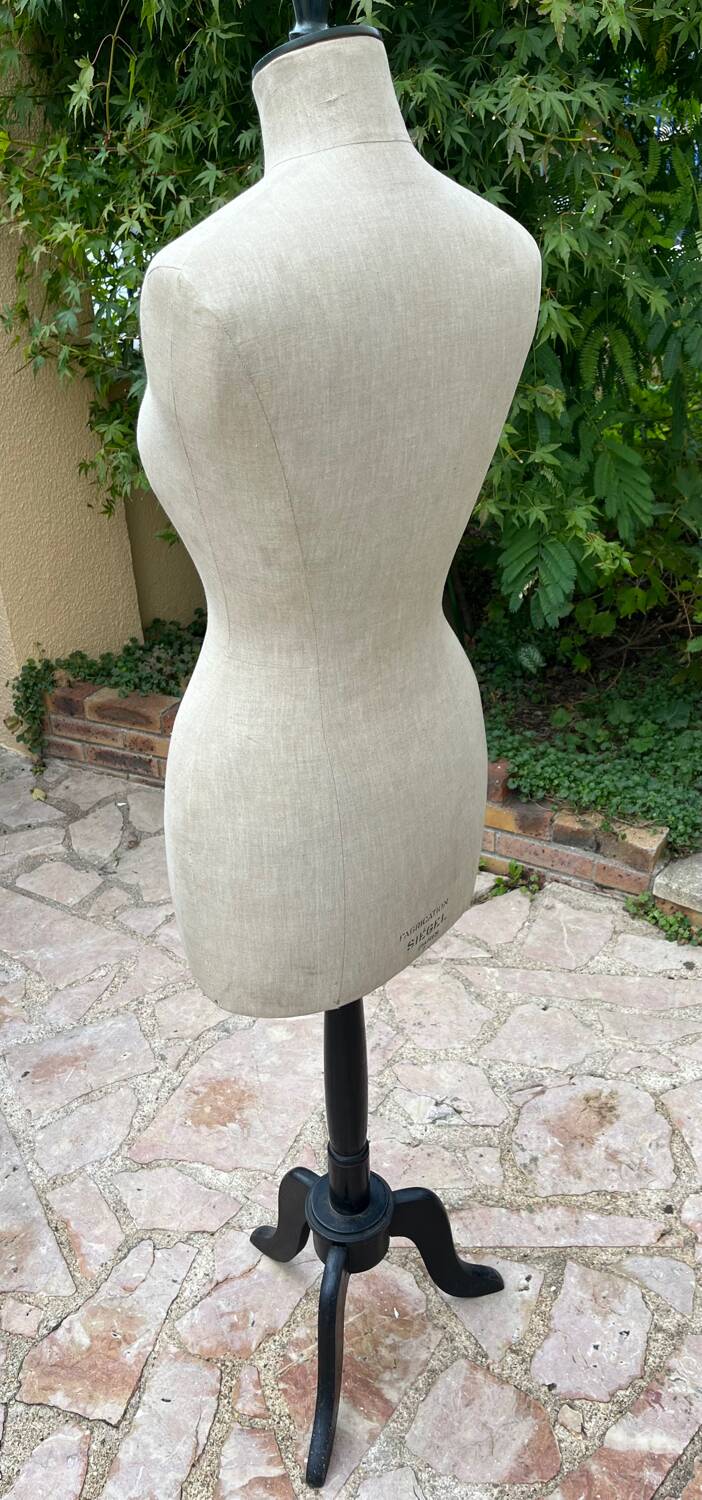 Female stockman mannequin by Siegel