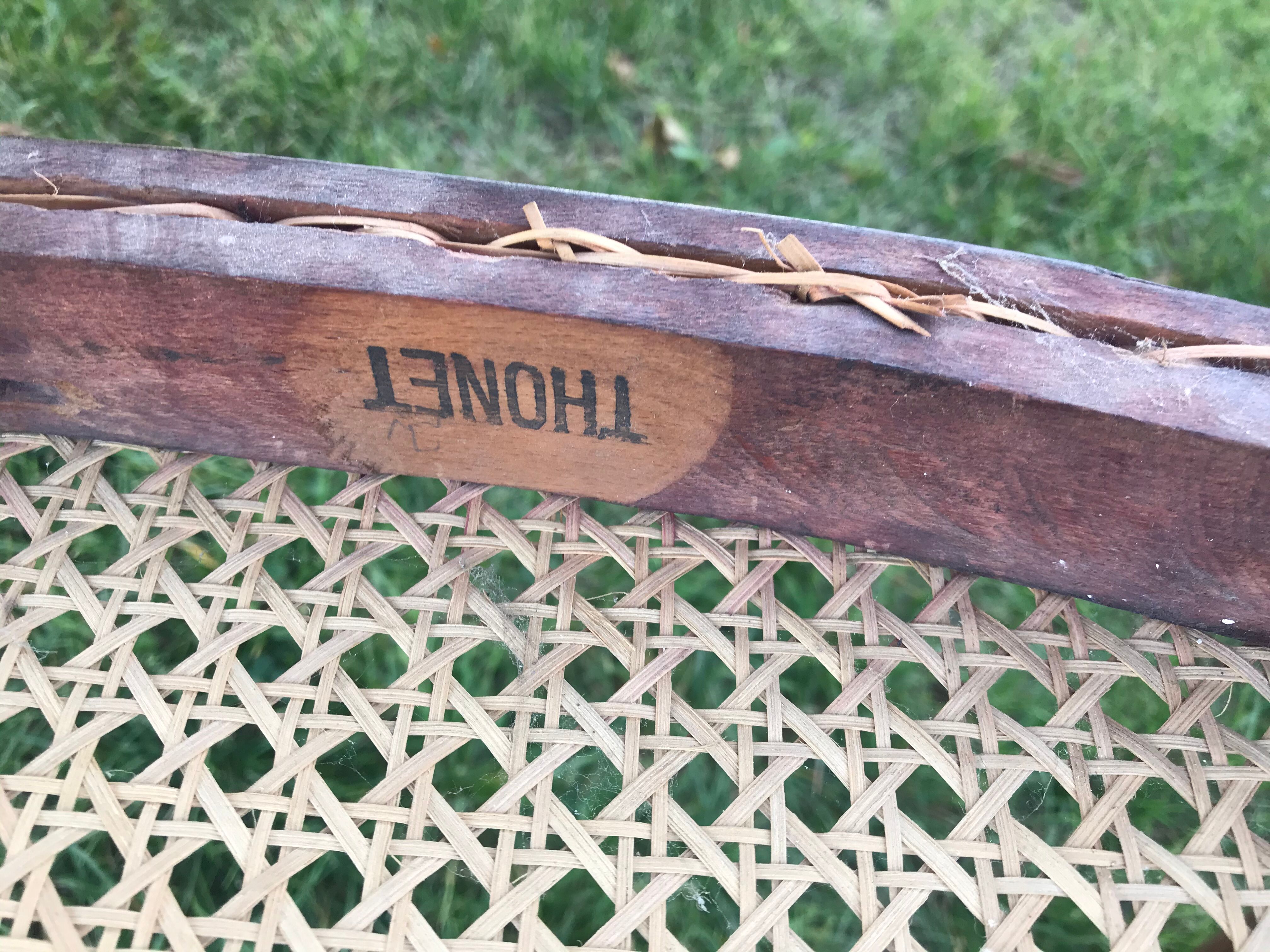 Suite of 6 Thonet bistro chairs