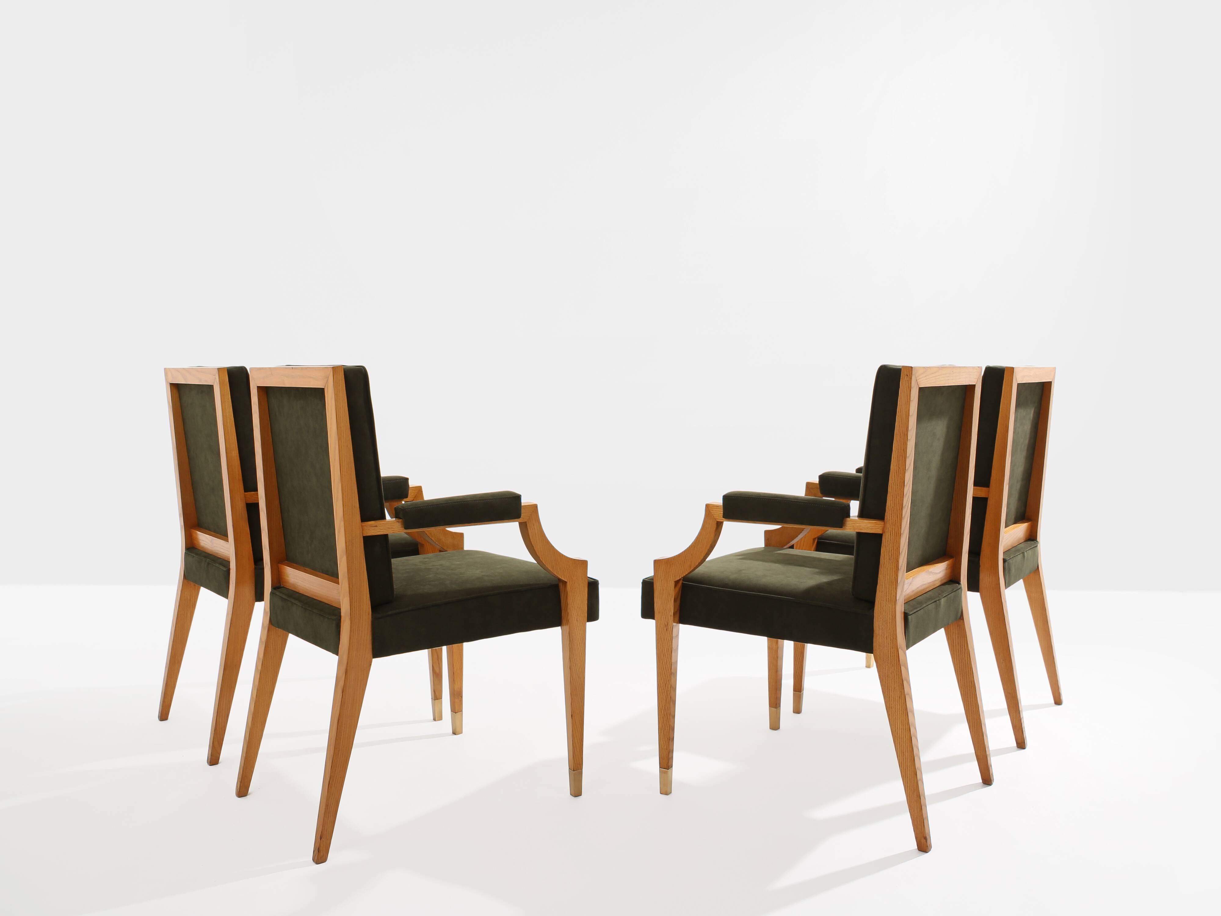 Set de fauteuils en frêne Néoclassiques d’André Arbus 1940