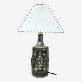 Lampe de table en céramique avec une expression abstraite sculpturale