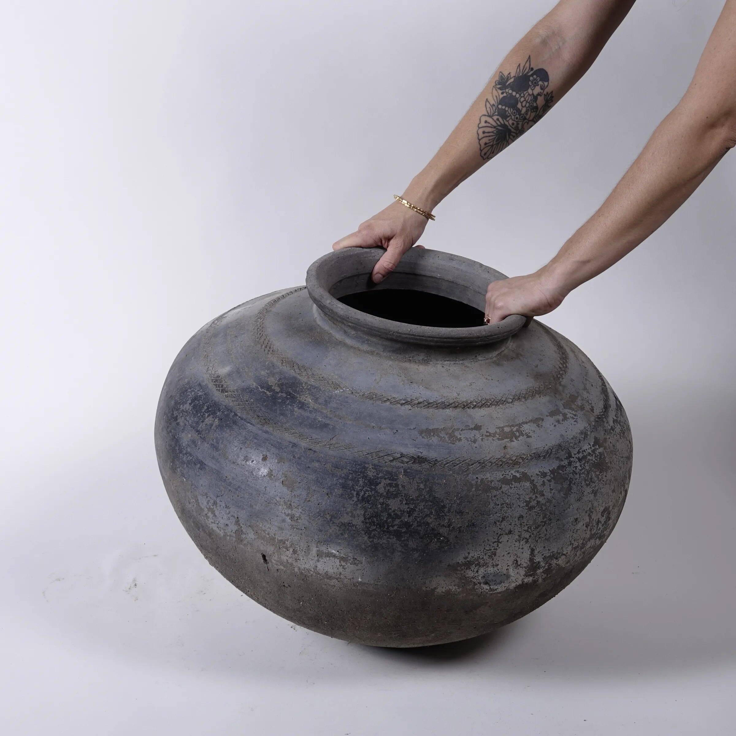 Paani - Indian terracotta jar no. 3