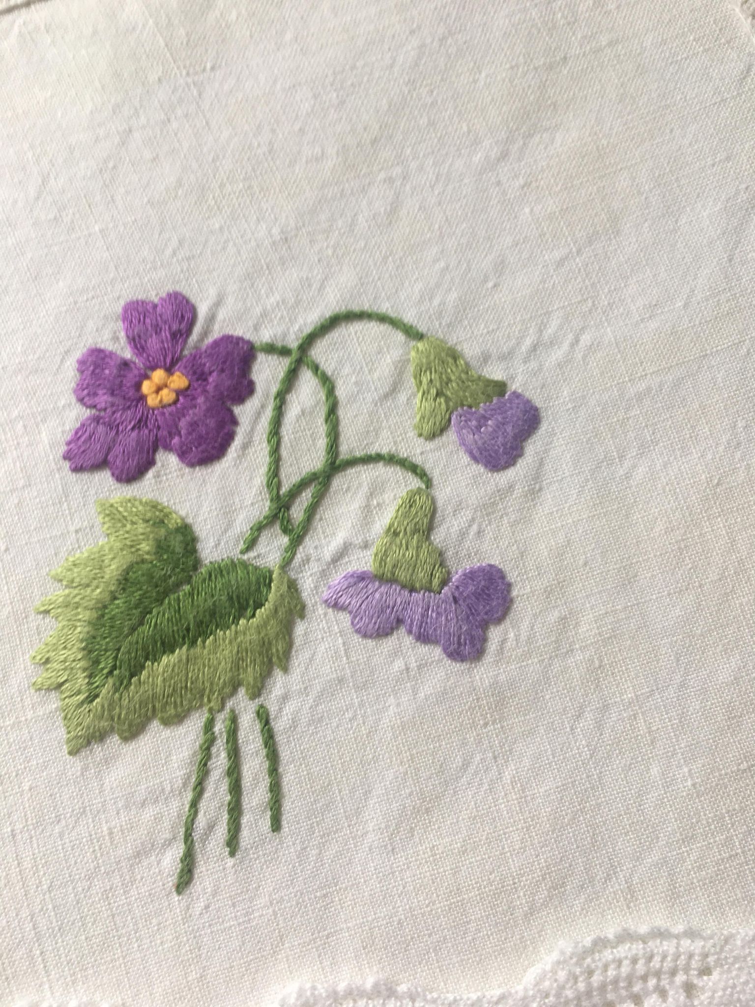 8 hand-embroidered napkins