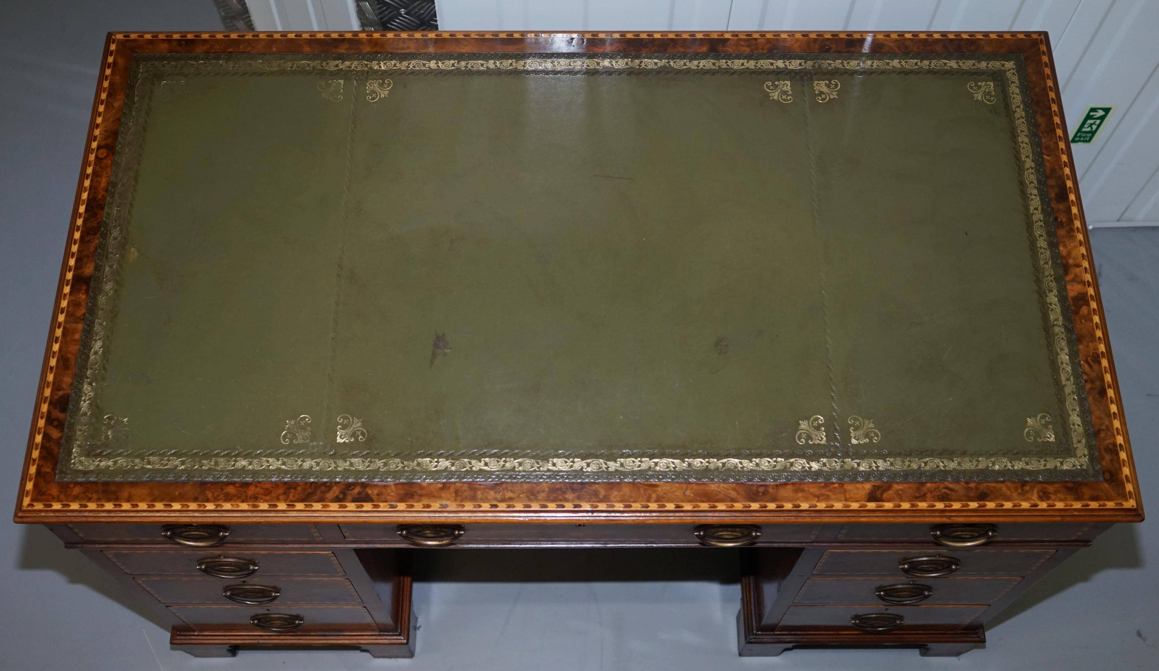 Victorian desk Merryweather in walnut and oak 1885 with leather.