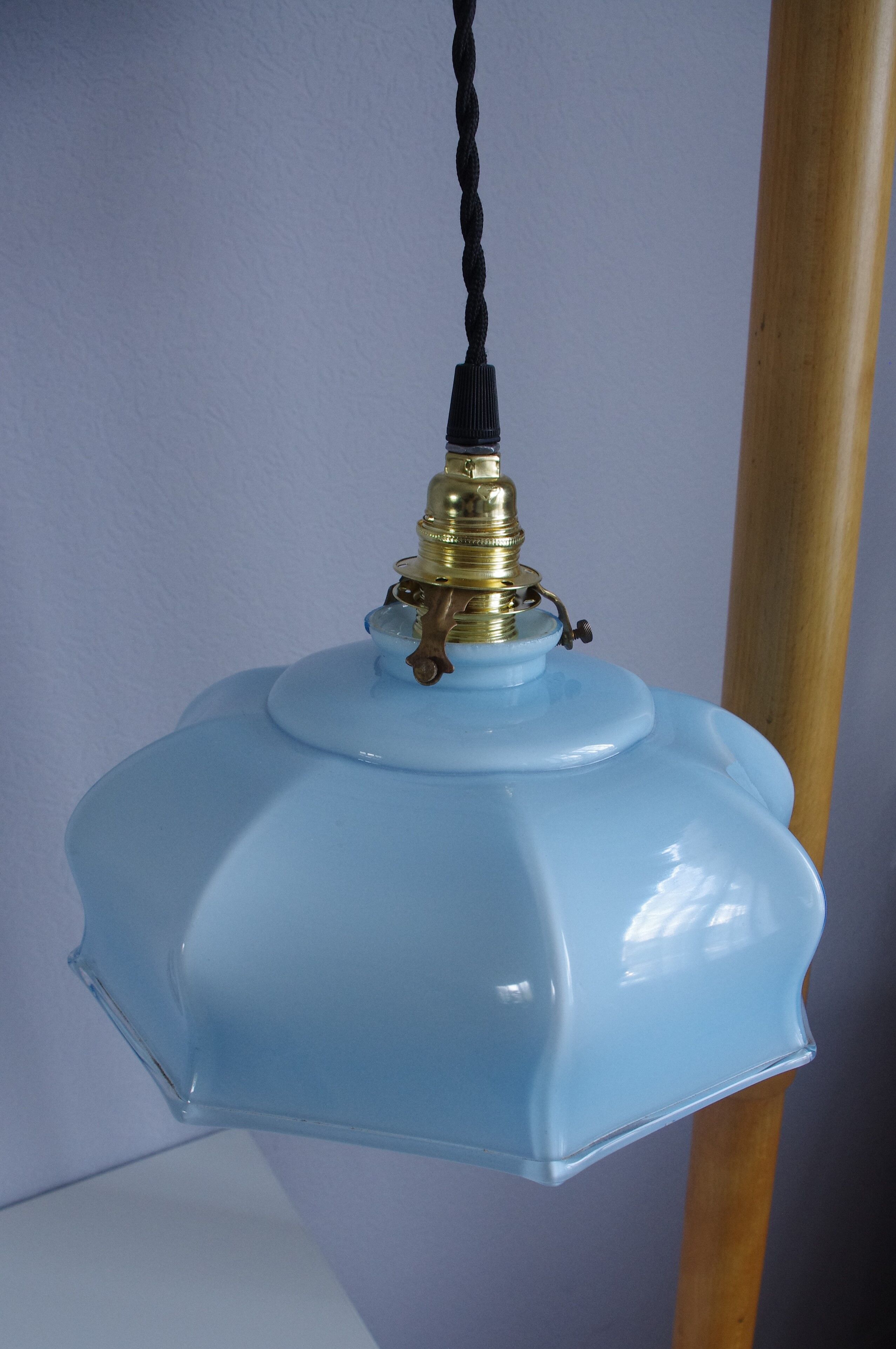 Hanging lamp in blue opaline