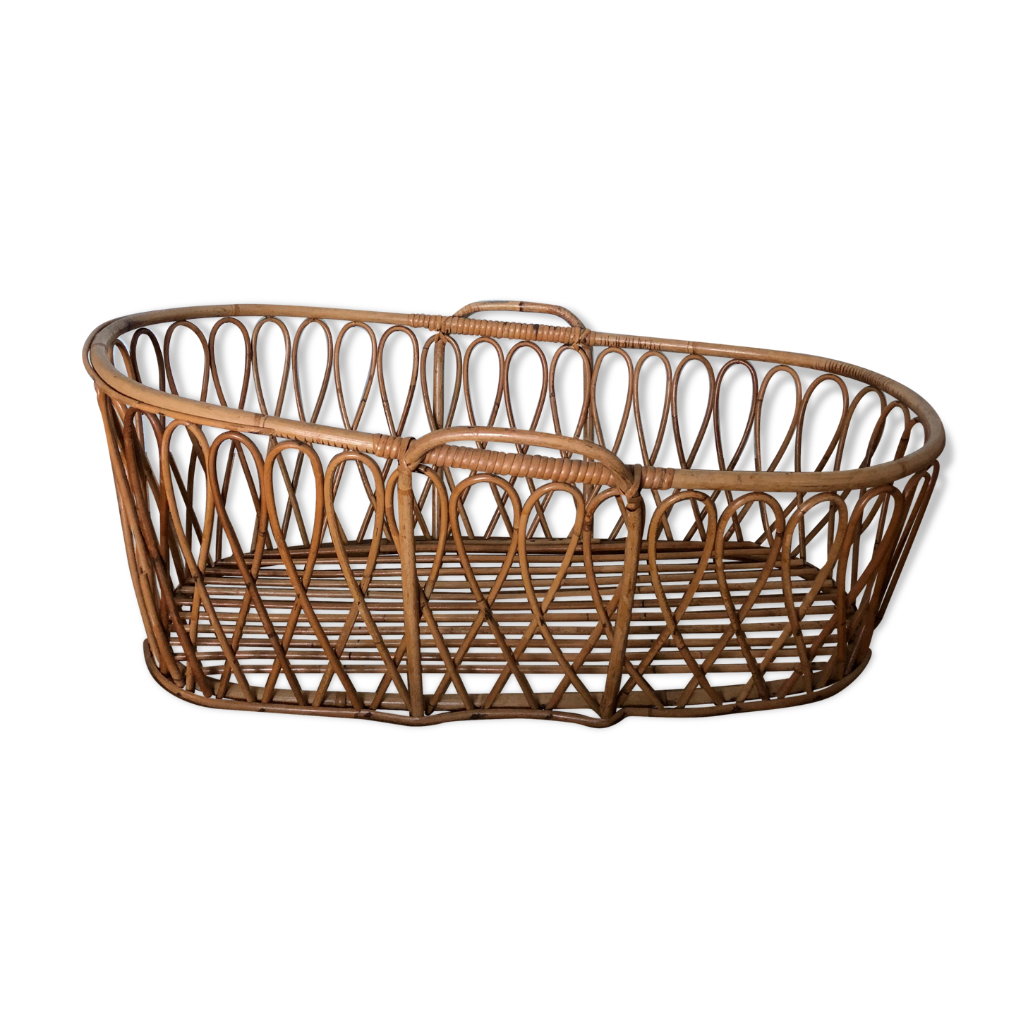 Rattan cradle
