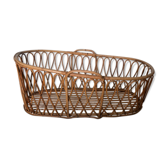Rattan cradle