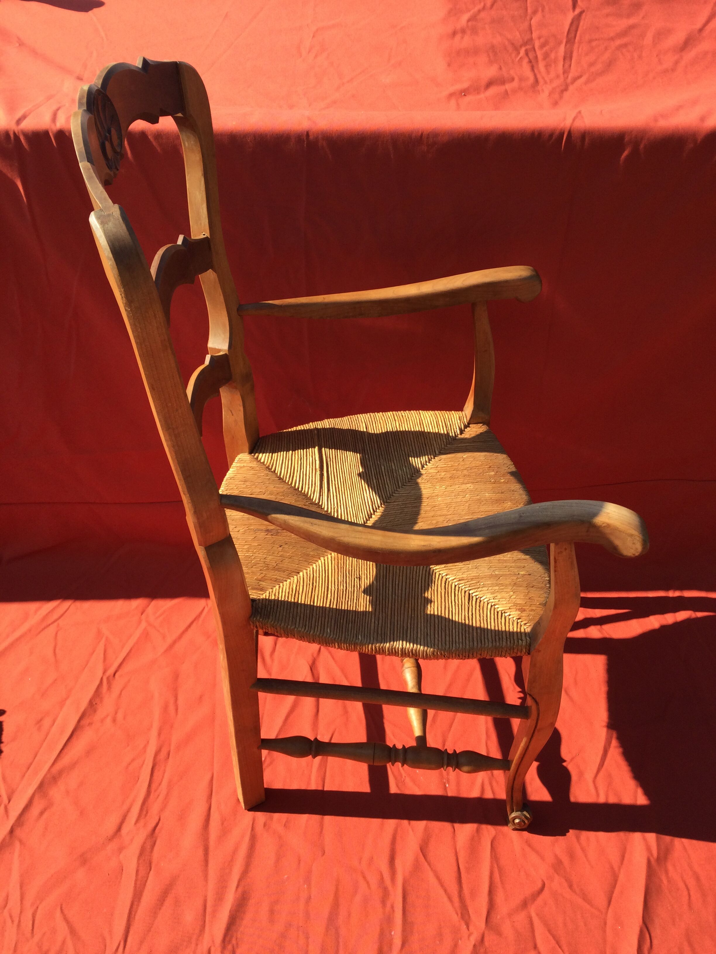 Rustic chair Louis XV mulched in cherry