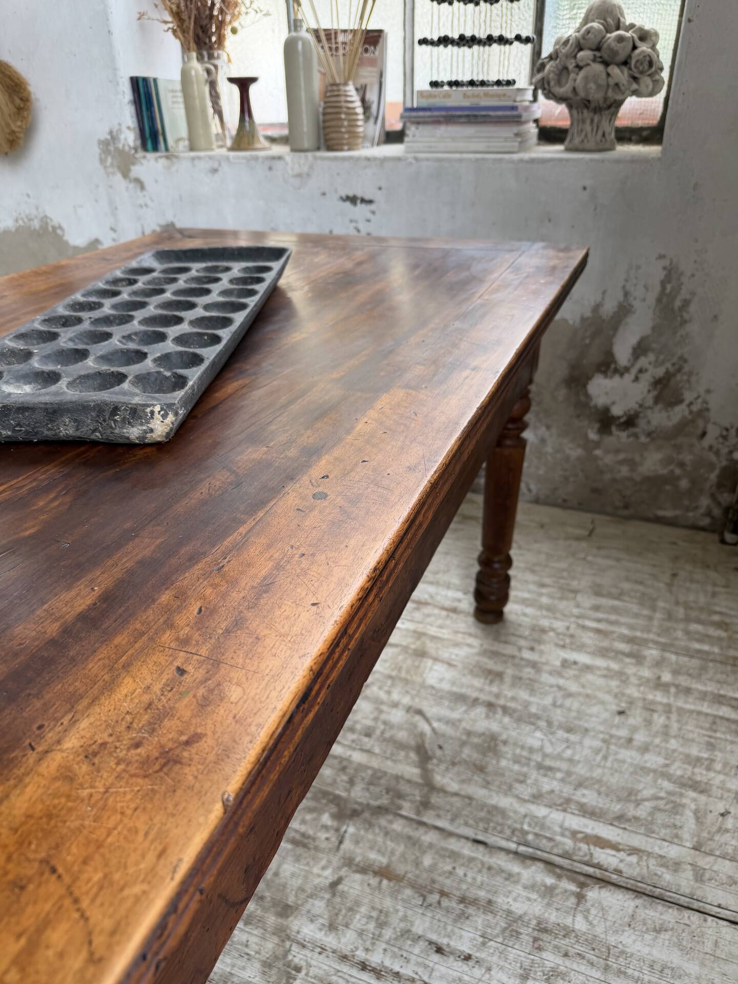 Table de ferme ou table de drapier noyer massif 1900