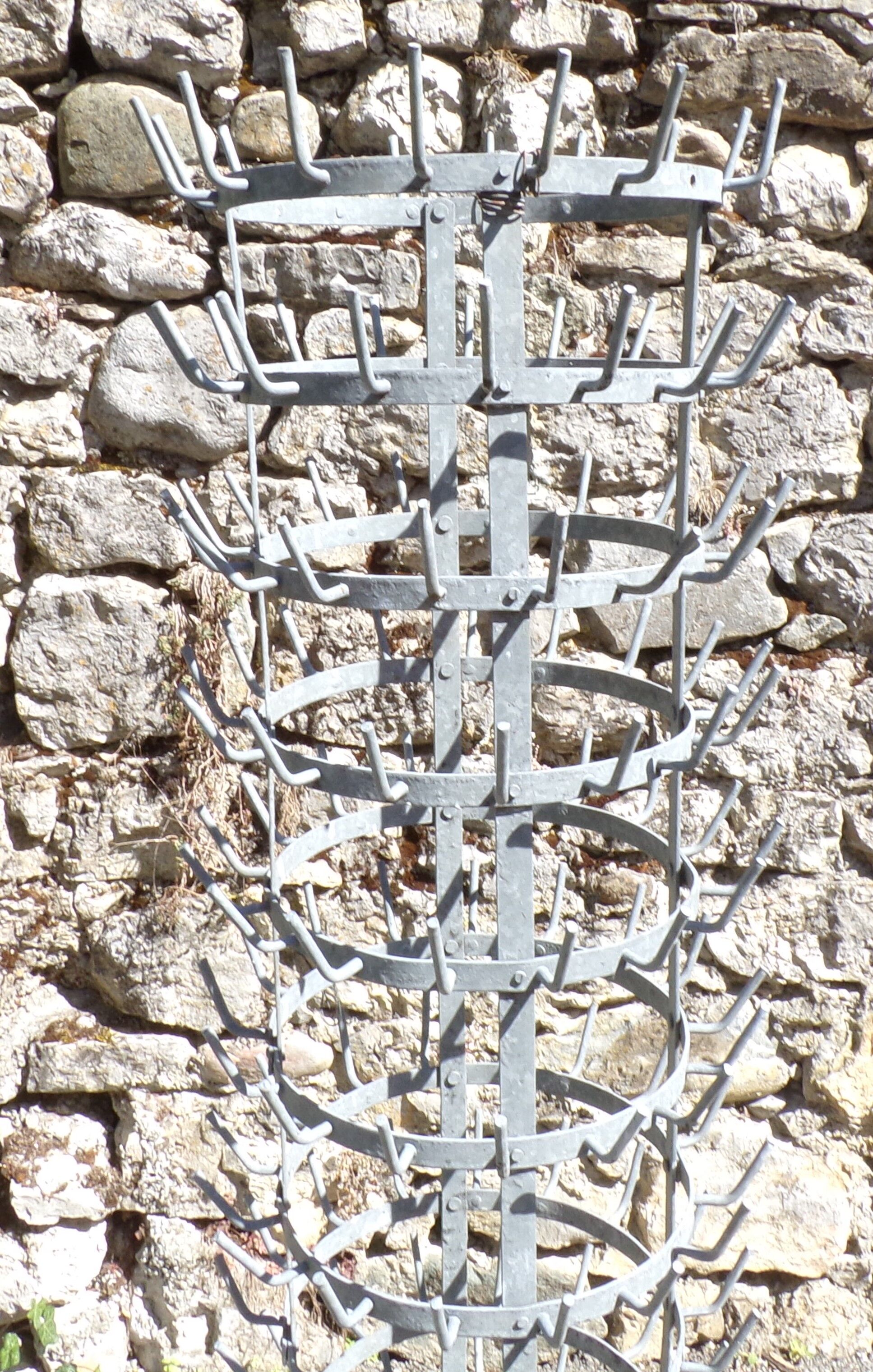 If, bottle egouttoir or bottle holder hedgehog