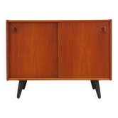 Cabinet en teck, design danois, années 1970, production : Danemark