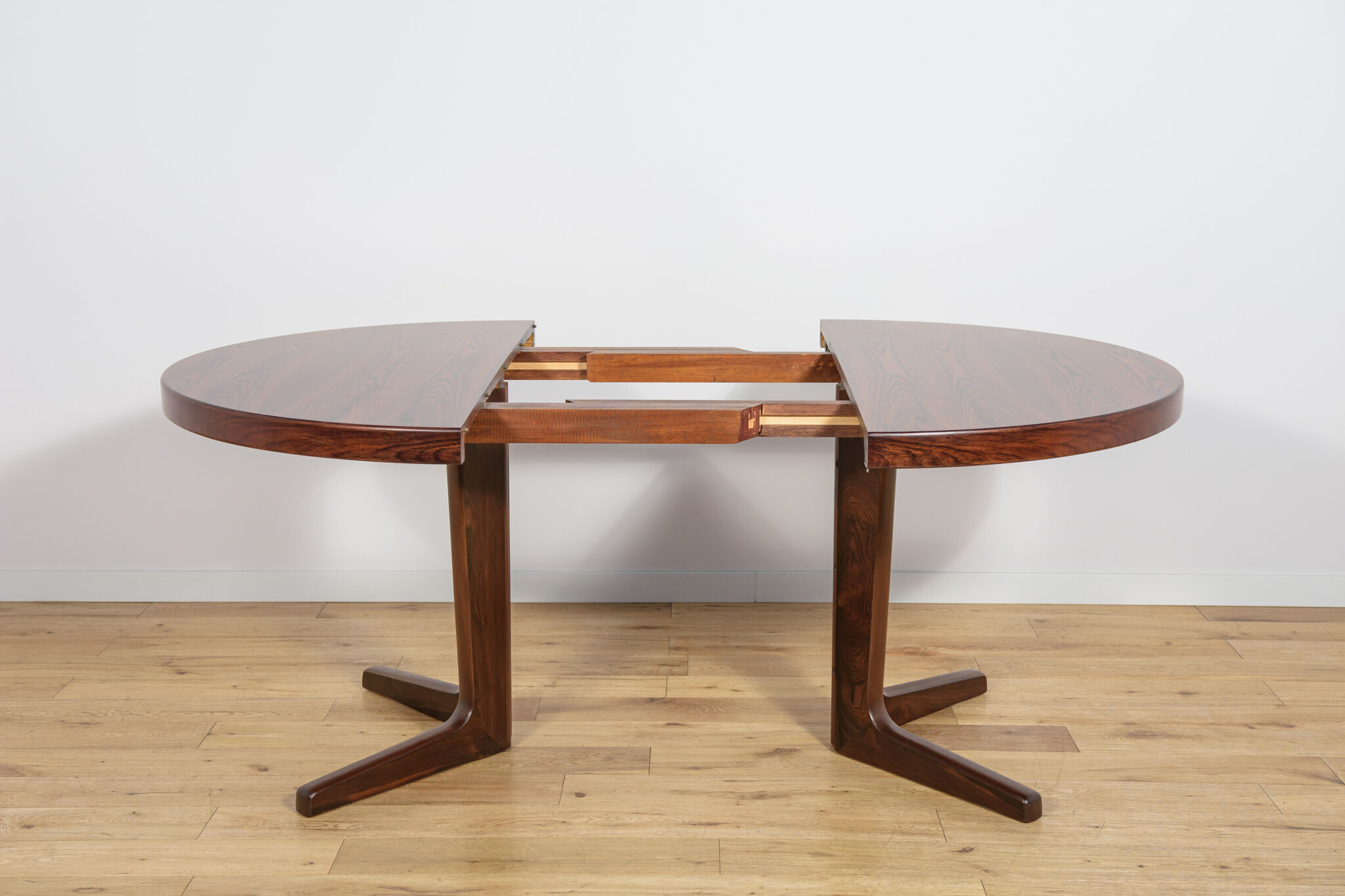 Mid-century round rosewood extendable dining table, Denmark, 1960s