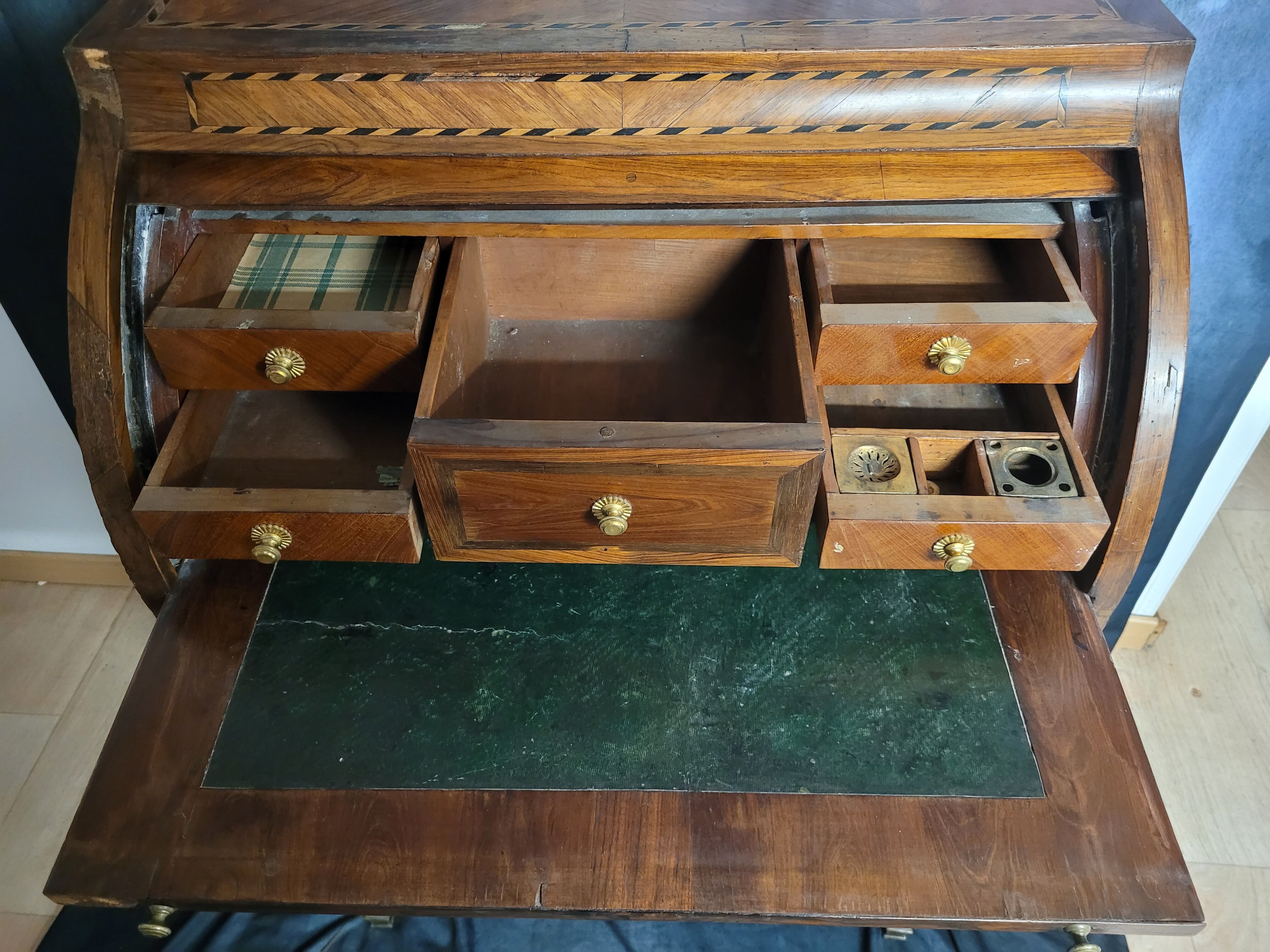 Vintage cylinder desk Louix XVI
