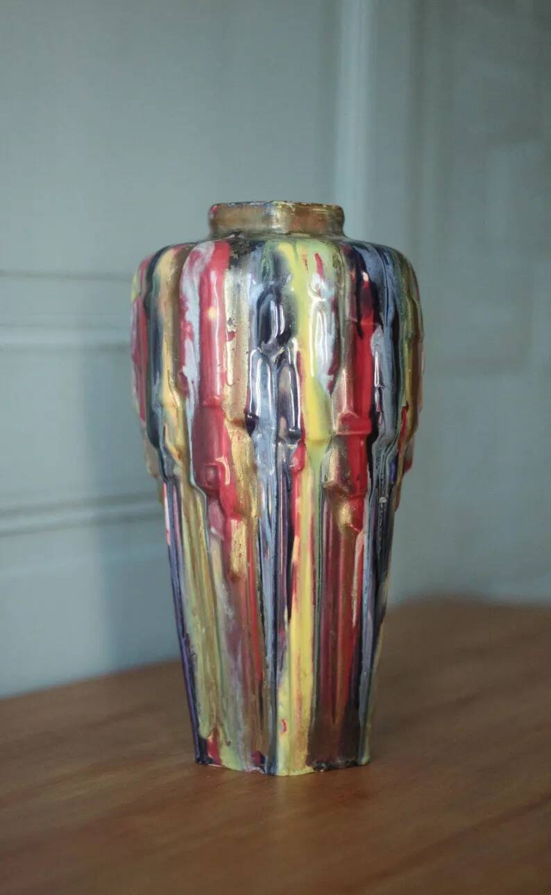 Vase signed Louis Gueule – Elgé Vierzon, multicoloured polychrome earthenware vase in geometric shape, collection.