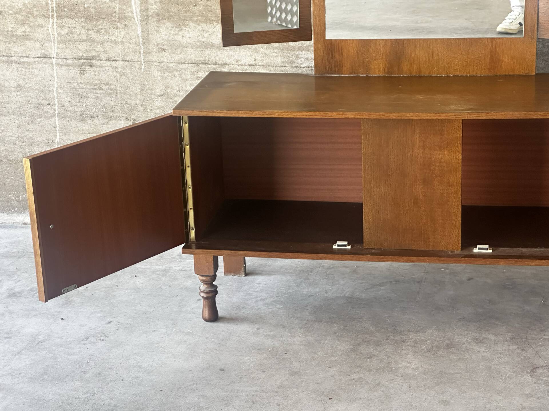 Coiffeuse vintage à miroir triptyque, années 1950