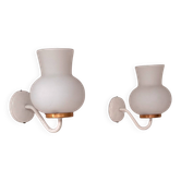 Pair of vintage wall lights in brass and opaline, France 1970.