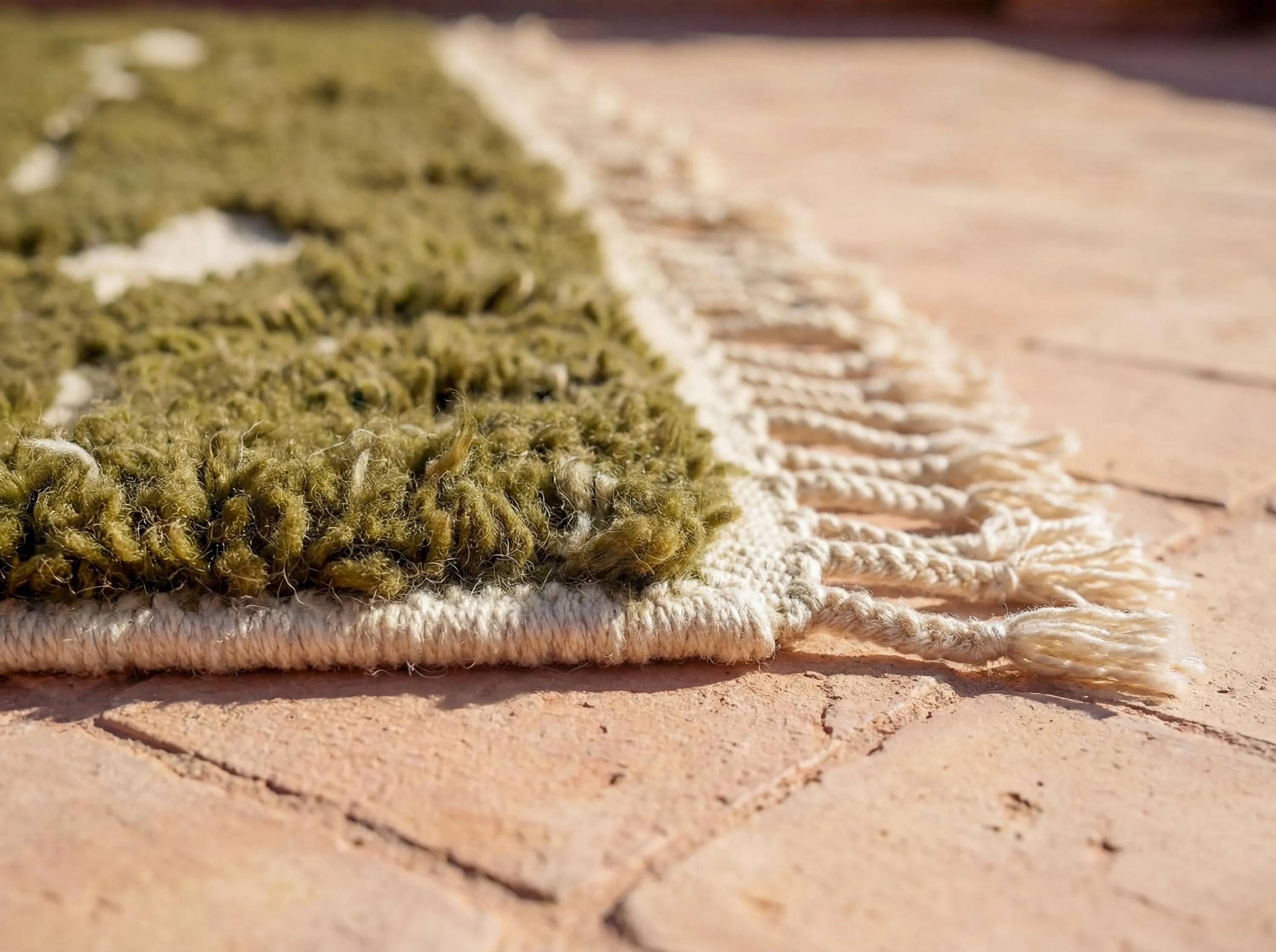 Berber carpet in pure wool 3 x 2 m