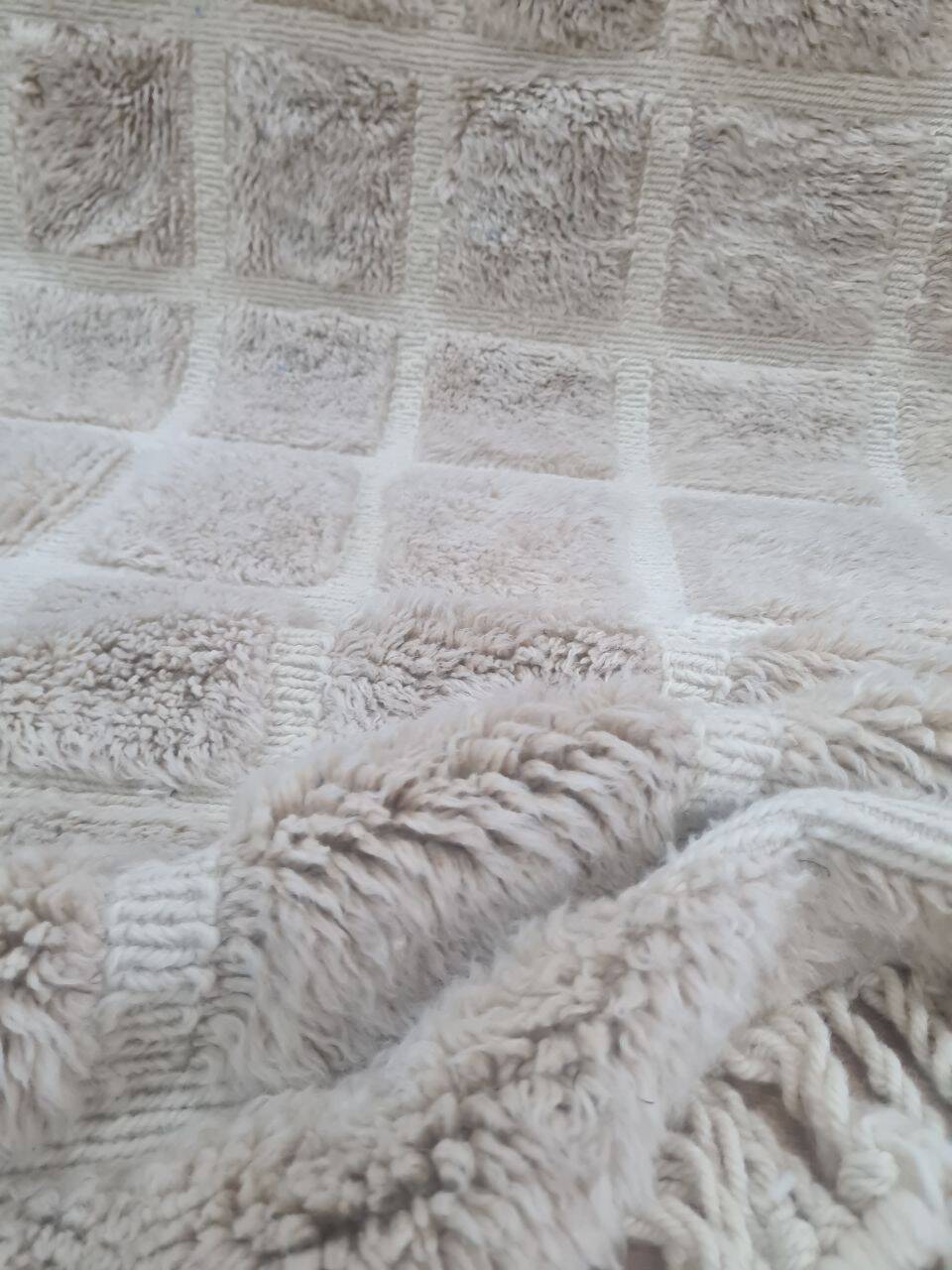 Large vintage MRIRT Berber rug in exceptional wool 260 x 180 cm