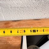 Tripod table lamp