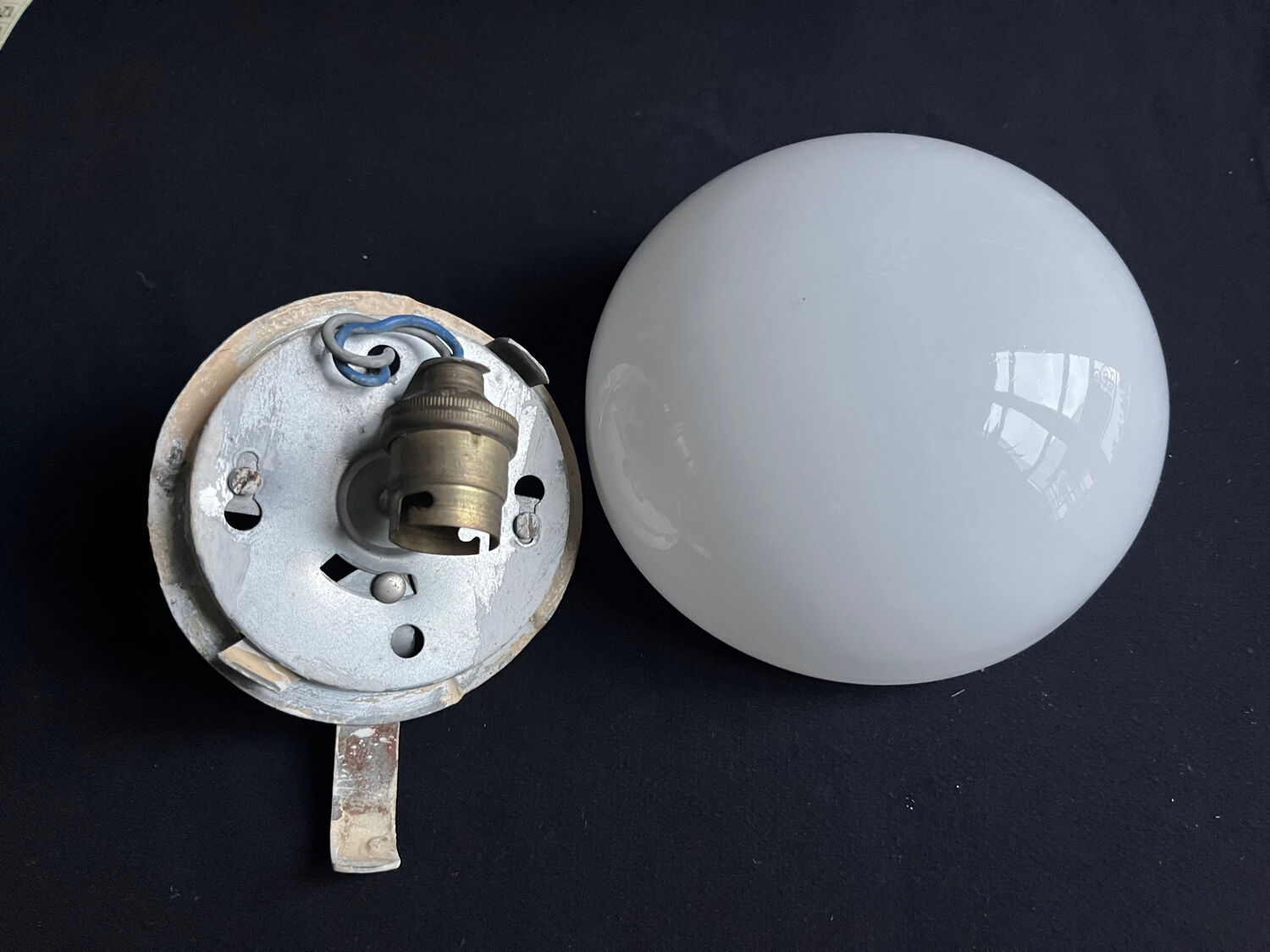 Baby round opaline ceiling light minimalist