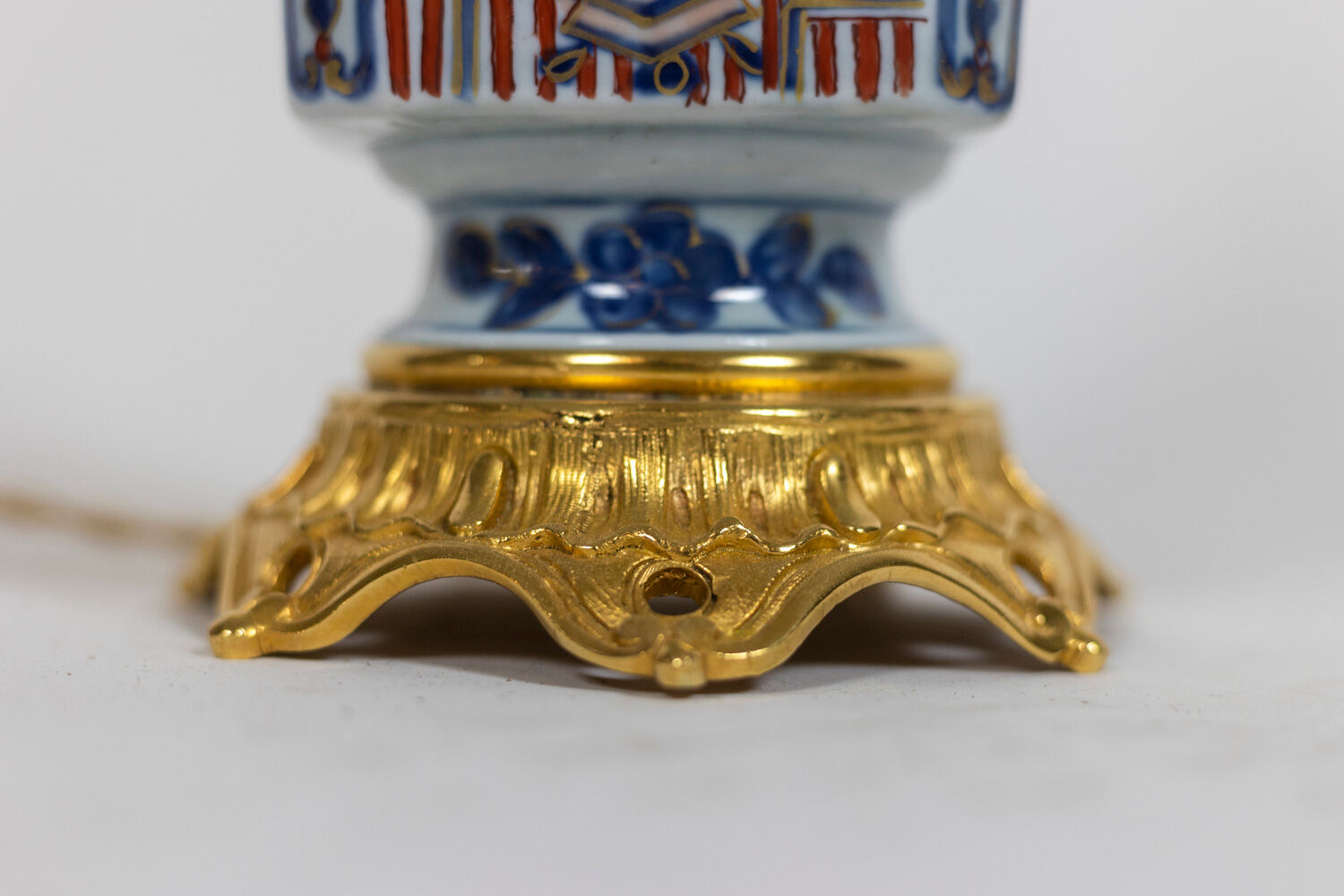 Pair of Imari porcelain and bronze lamps, circa 1880