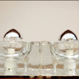 Deux appliques en verre coulé
