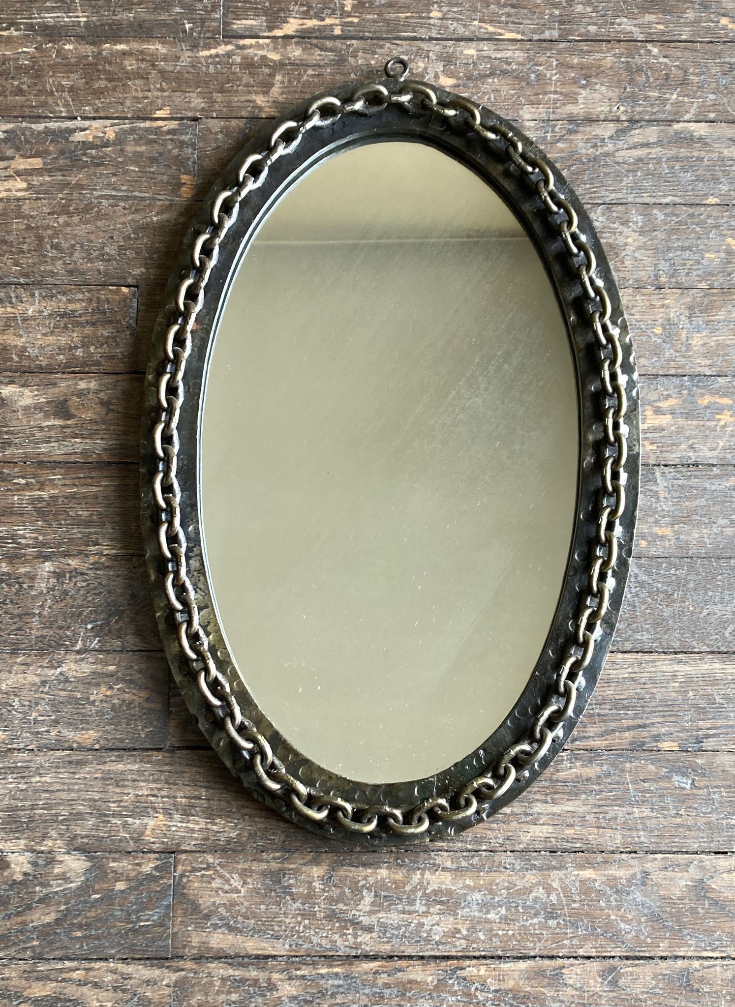 Miroir chaine brutaliste en fer battu 1960 h55cm