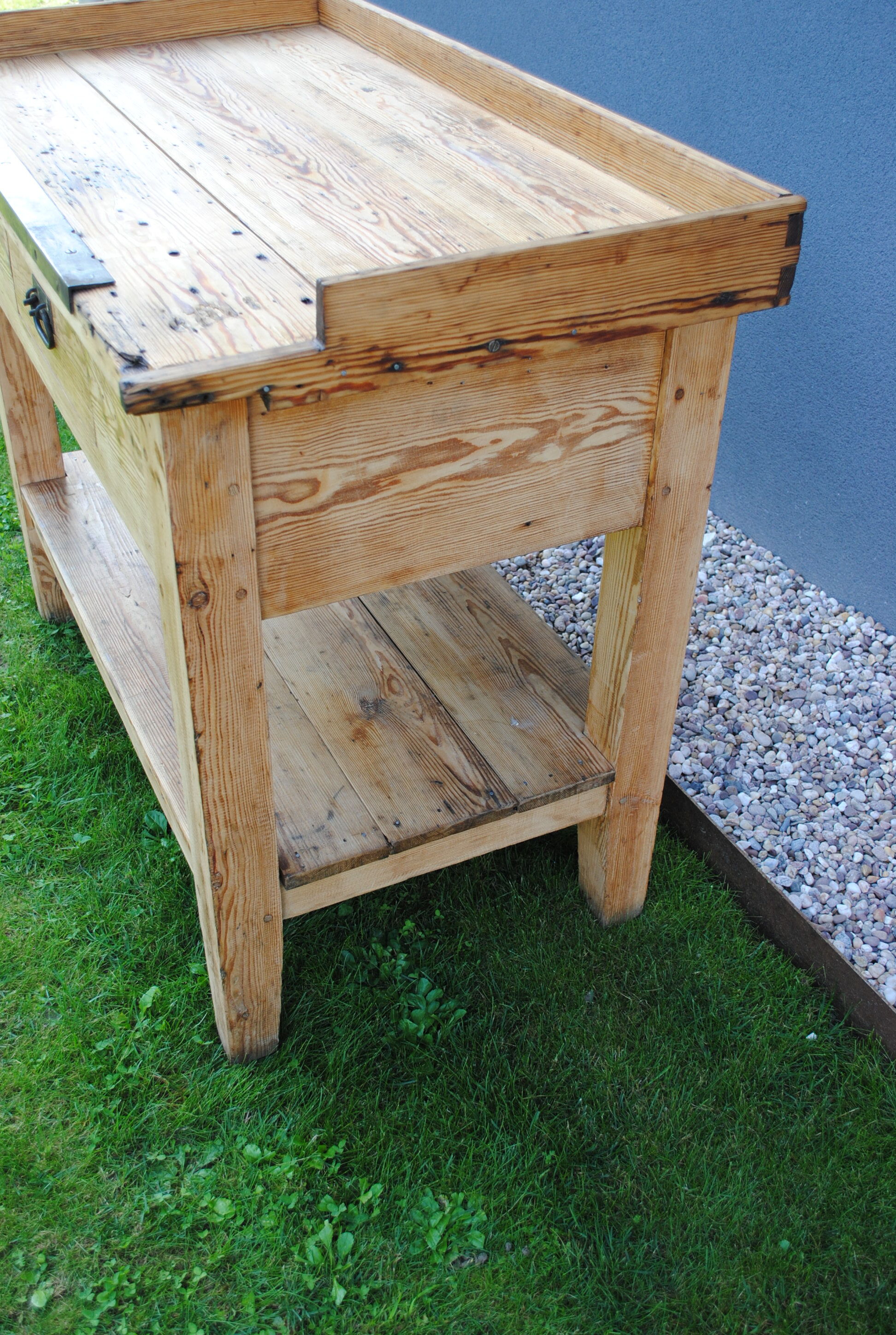 Meuble de métier établi