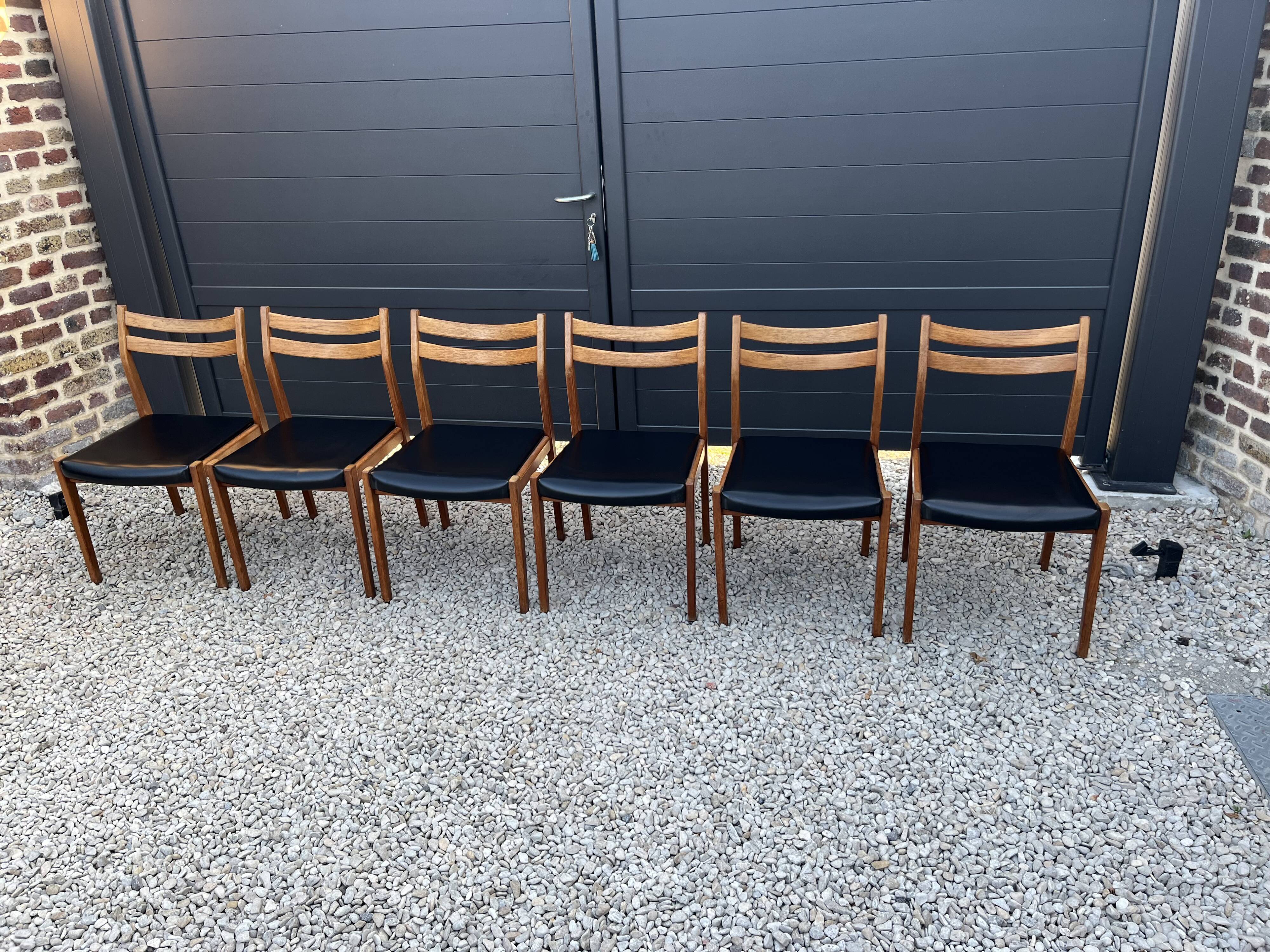 Set de 6 chaises scandinave en teck et cuir noir