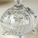 Large candy box in cut Bohemian crystal. Floral/Star motifs