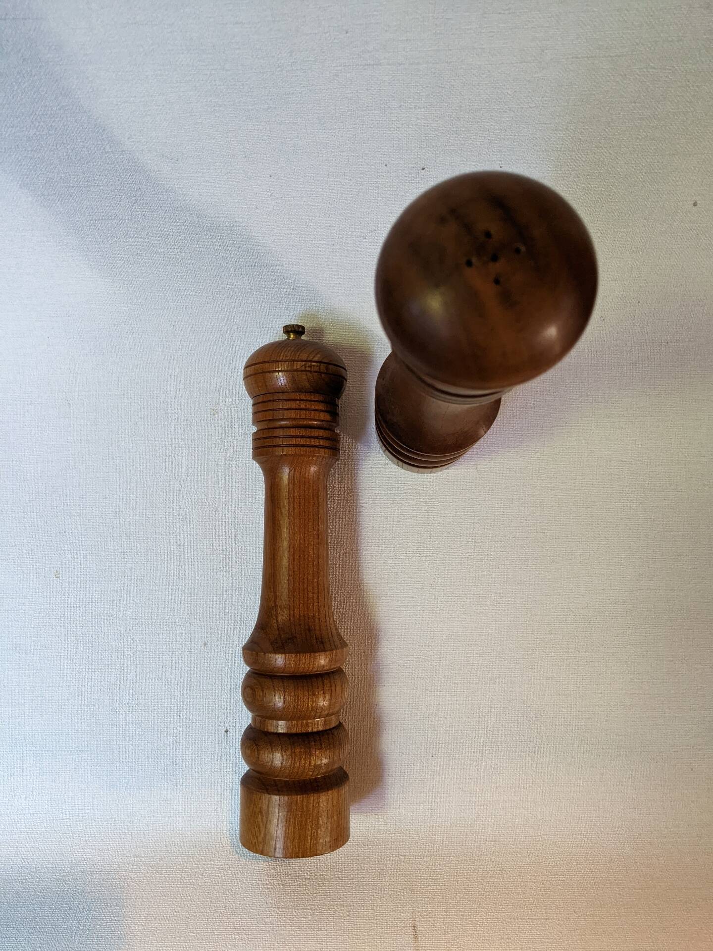 Salt and pepper mills Scandinavian country decor