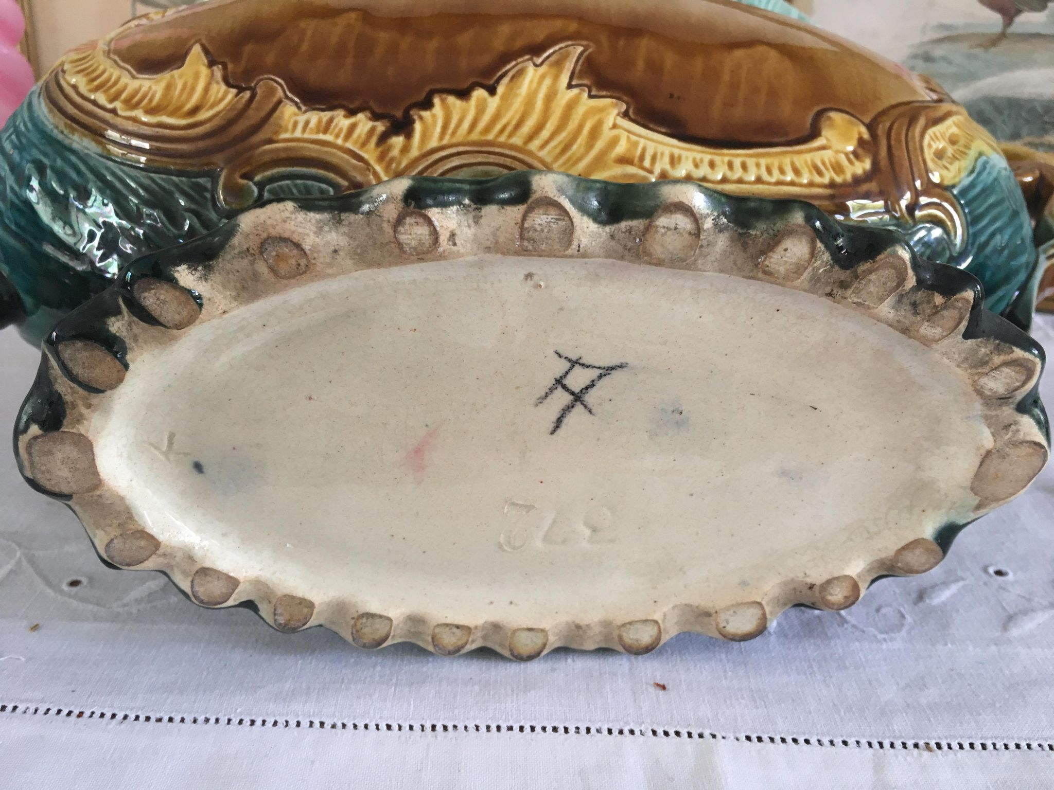 Art Nouveau planter barbotine Majolica 19th
