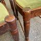 4 chaises bois massif et velours vert