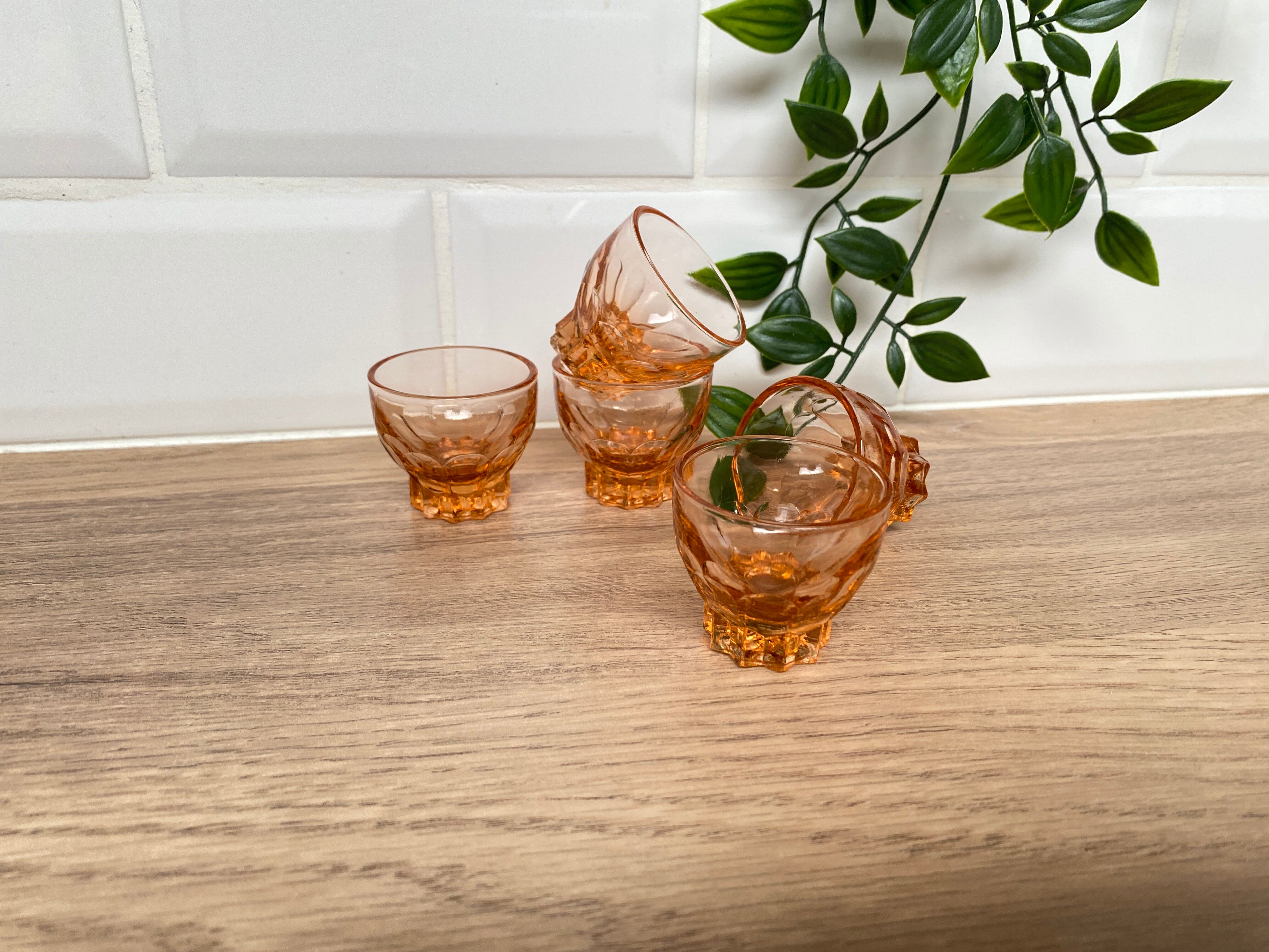 Set of 5 Luminarc pink glasses