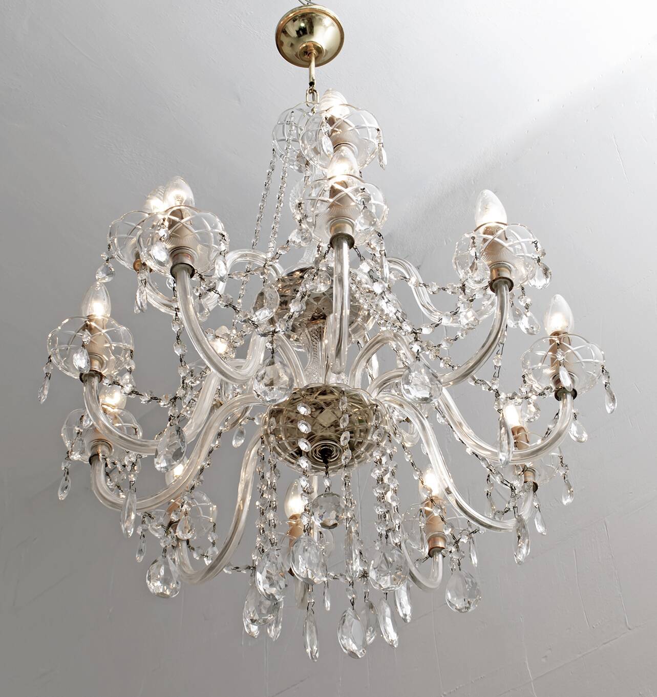 Maria Theresa Mid-Century Modern Italian 15-Light Crystal Chandelier, 1950s