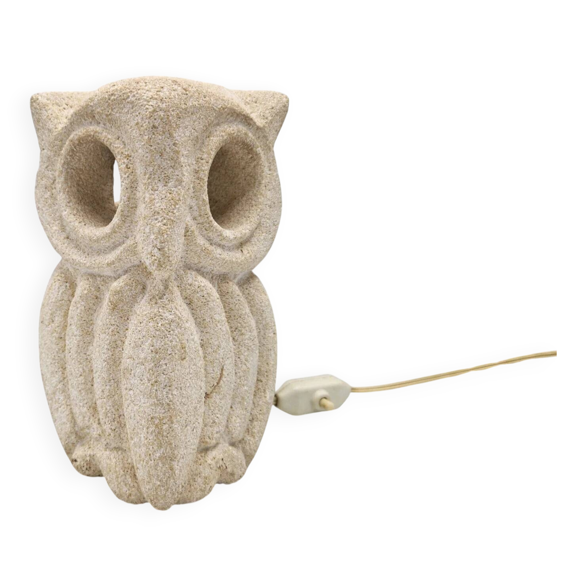Lampe sculpturale en calcaire en forme de hibou par Albert Tormos, France