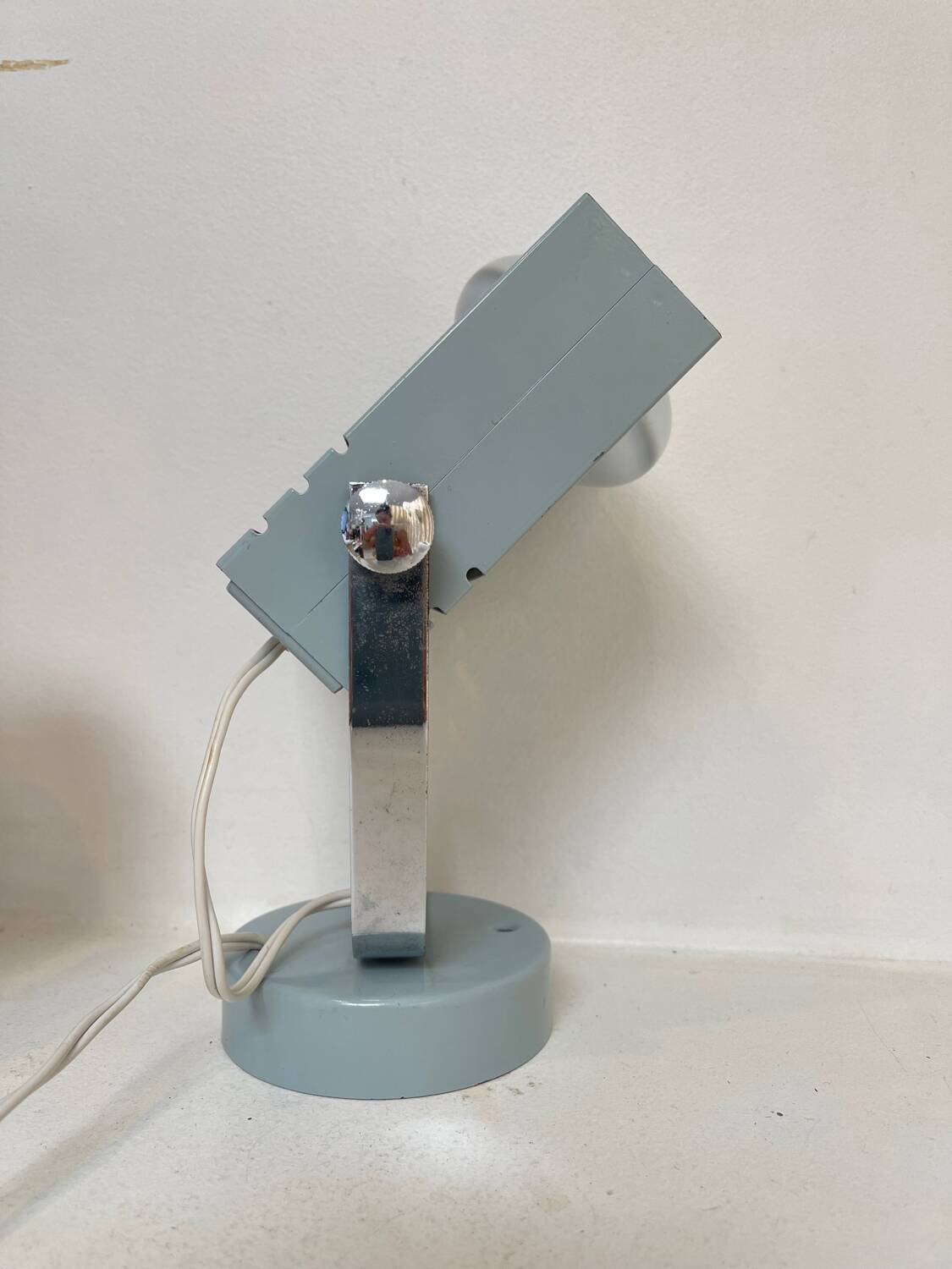 Vintage articulated desk lamp – 1970