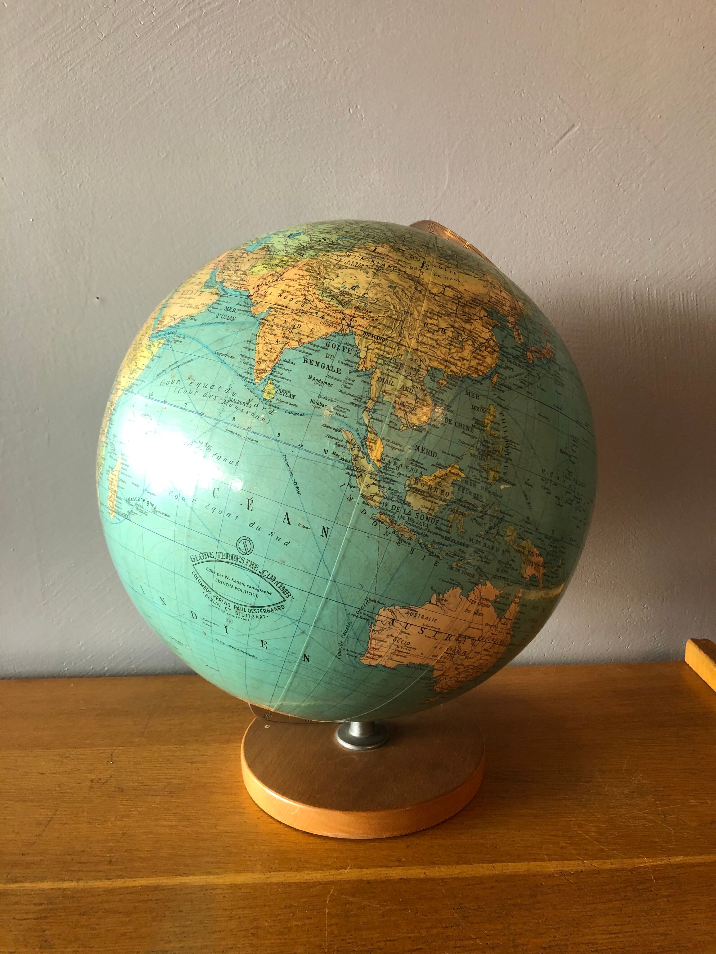 Vintage globe globe map