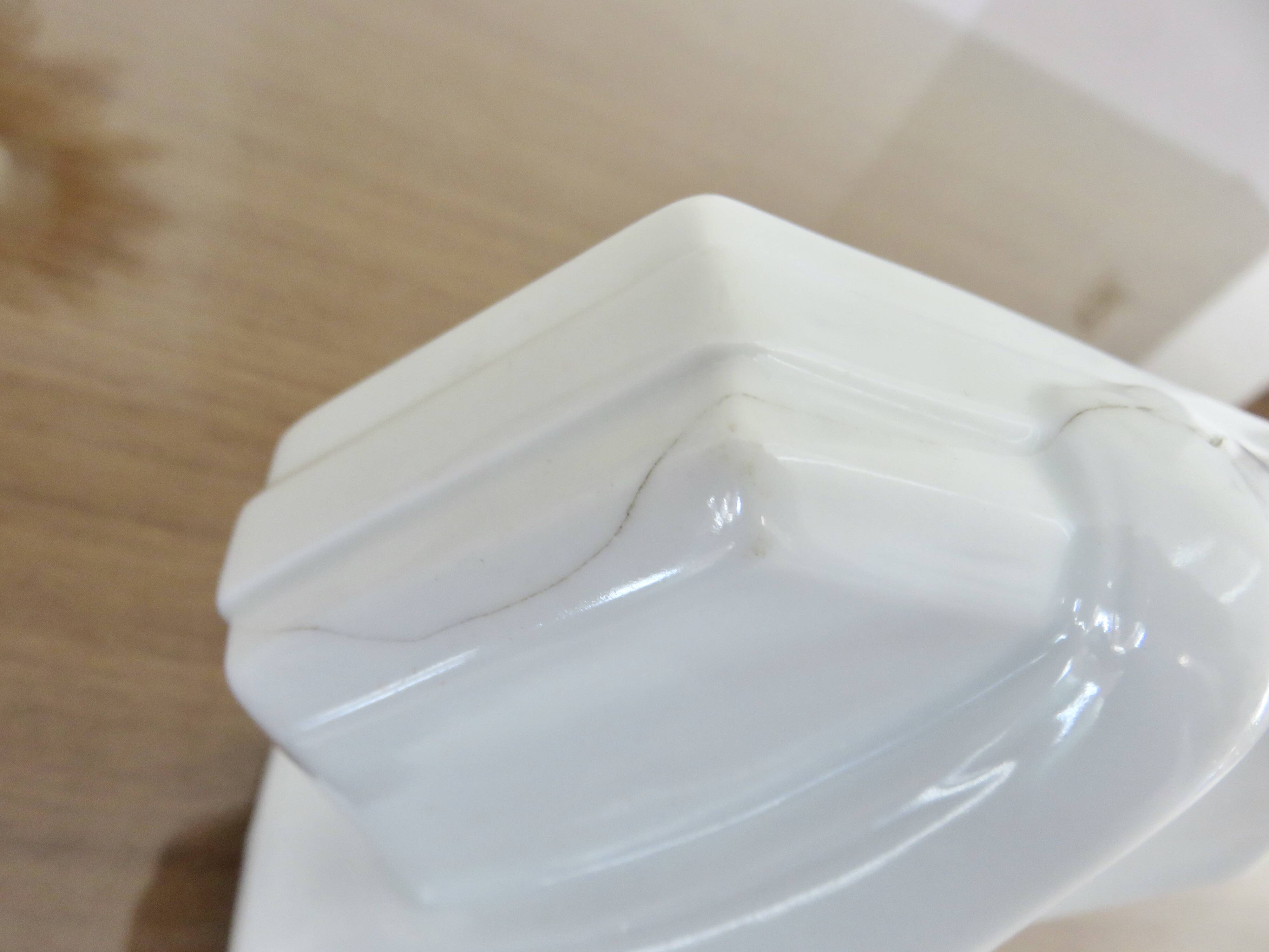 Art Deco soap dish in white porcelain