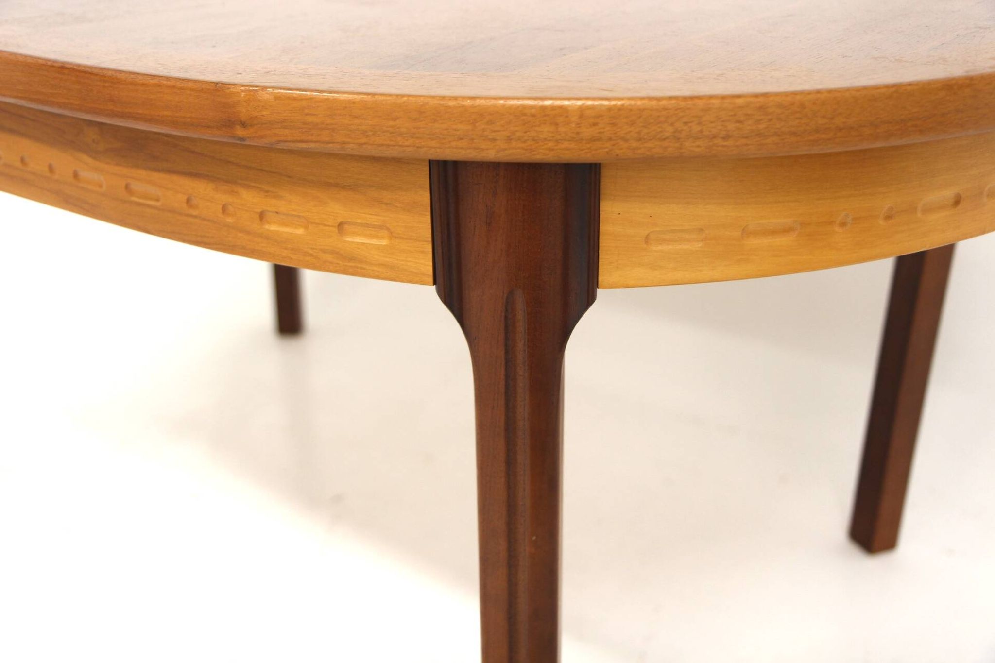 Table de salle à manger "Rimbo", Troeds, Bjärnum, Suède, 1960
