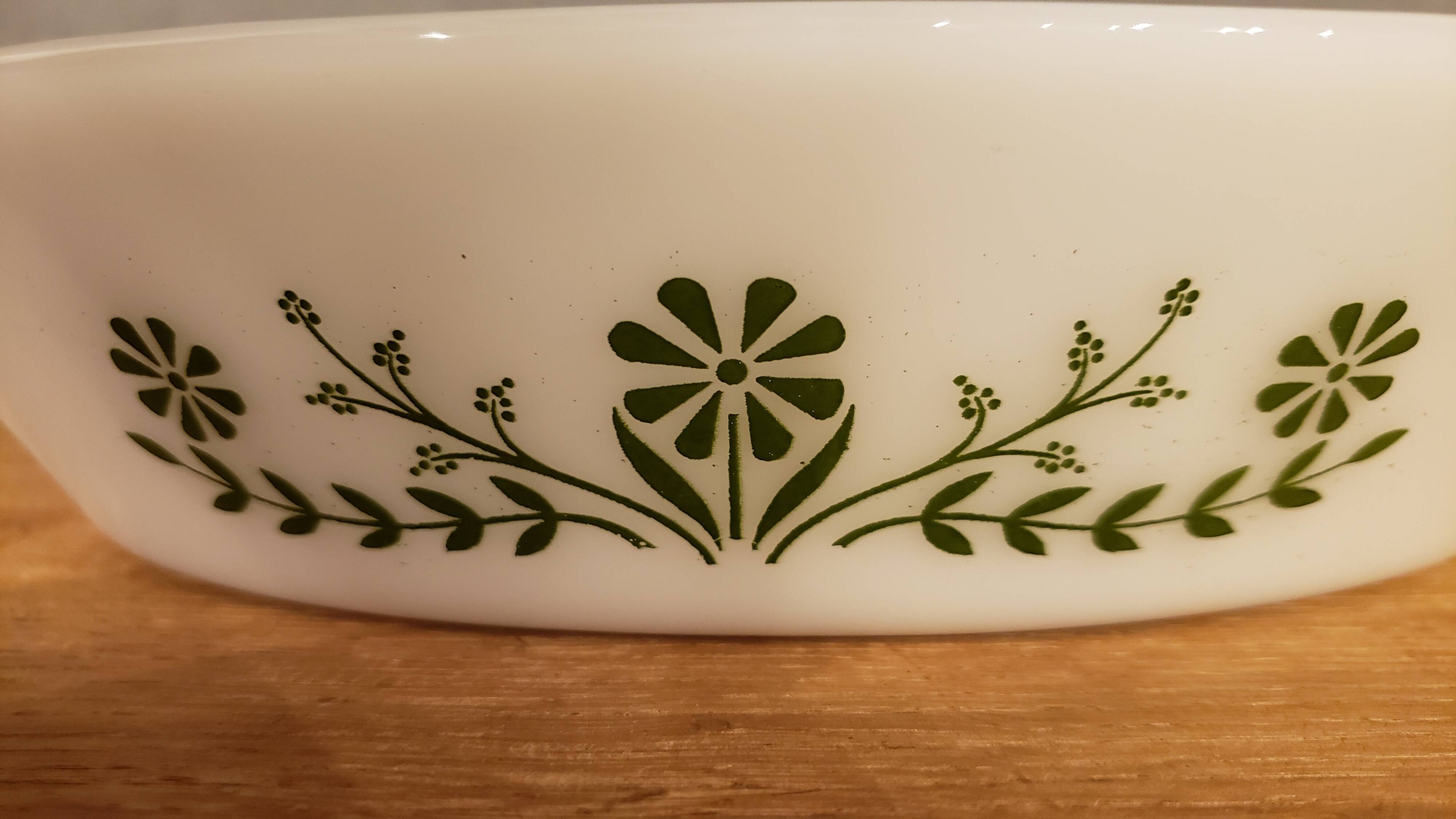 Set of 3 vintage green flower pyrex dishes