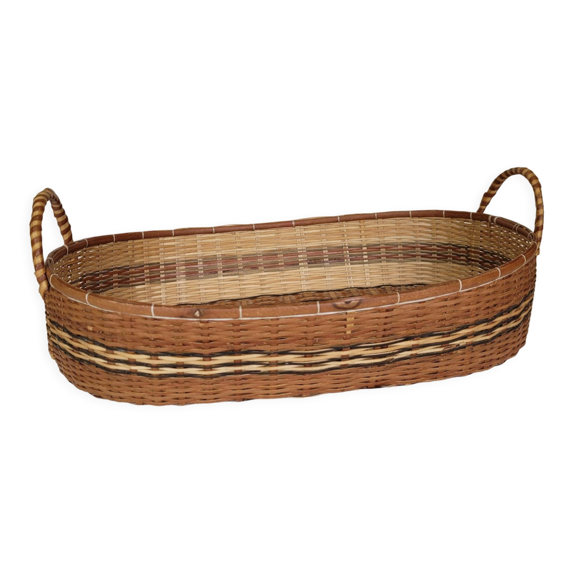 Oval basket with handles