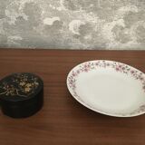 Black and gold lace box