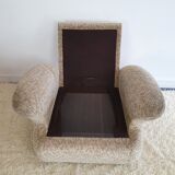 Vintage velvet armchair armrests fins