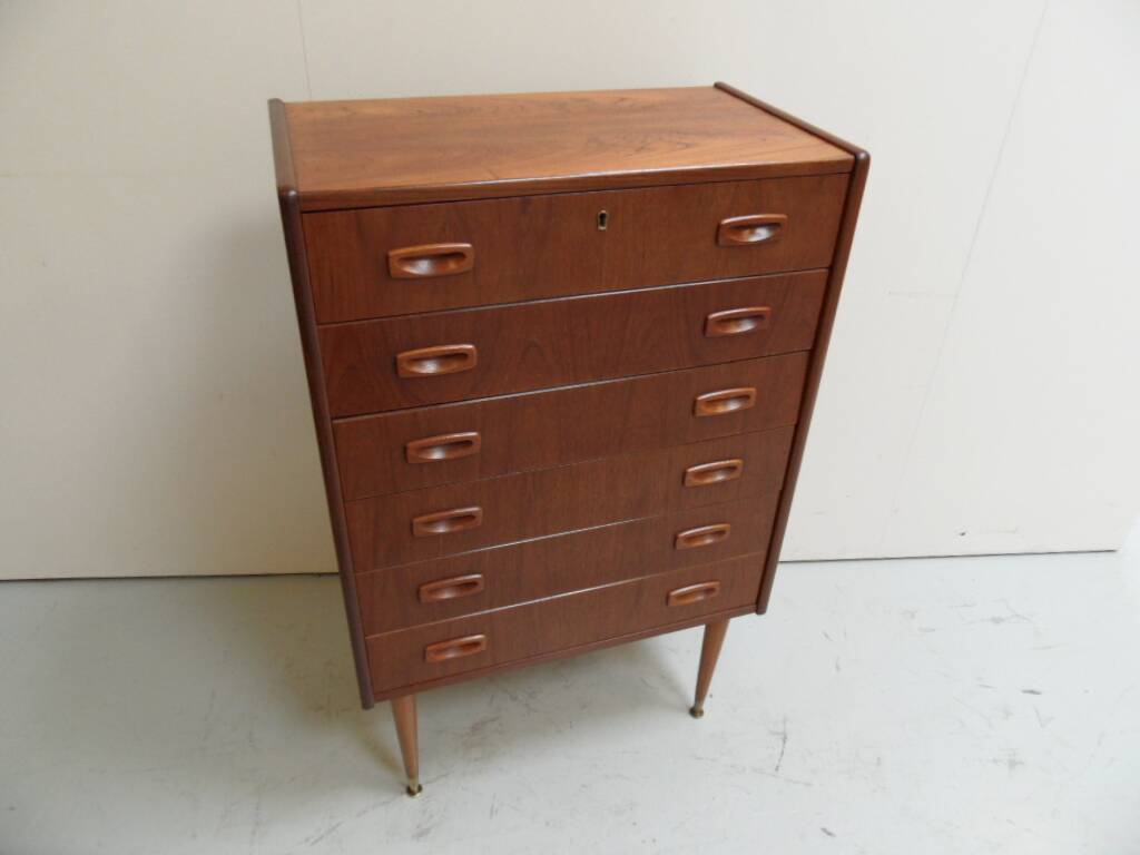 Mid Century chest of drawers 1950's