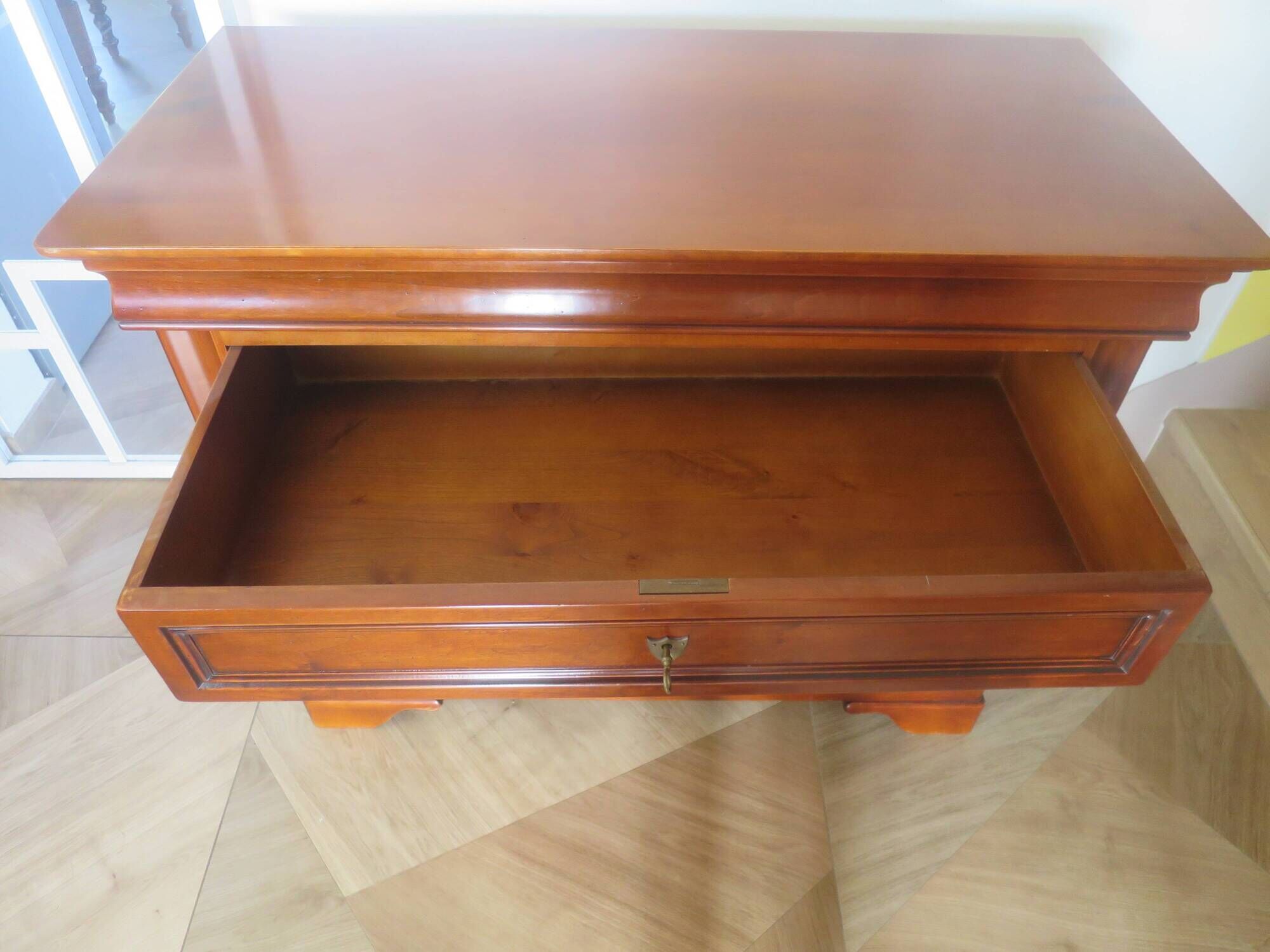 large curved chest of drawers - solid wood - cherry - 4 drawers - Louis Philippe