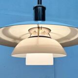 Lampe suspendue en métal et verre modèle danois milieu du siècle Ph 4 1/2 - 4 par Poul Henningsen pour Louis Poulsen, années 1980