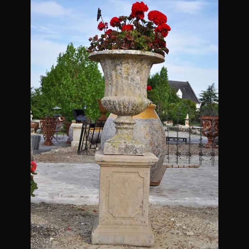 Medici vase in reconstituted stone