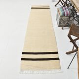 2x9 Handmade Hemp Runner Rug 75x282Cm