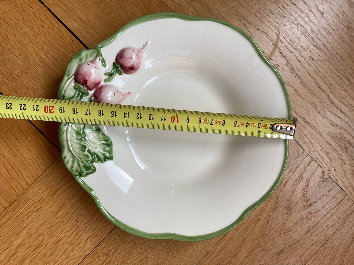 Fg Radish Barbotine Drainer Bowl