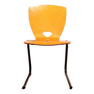 Chaise de cantine vintage